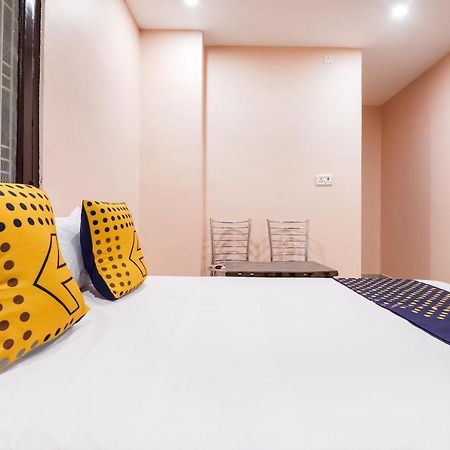Spot On 63000 Hotel S.S. Plaza Banthra Sikandarpur Buitenkant foto