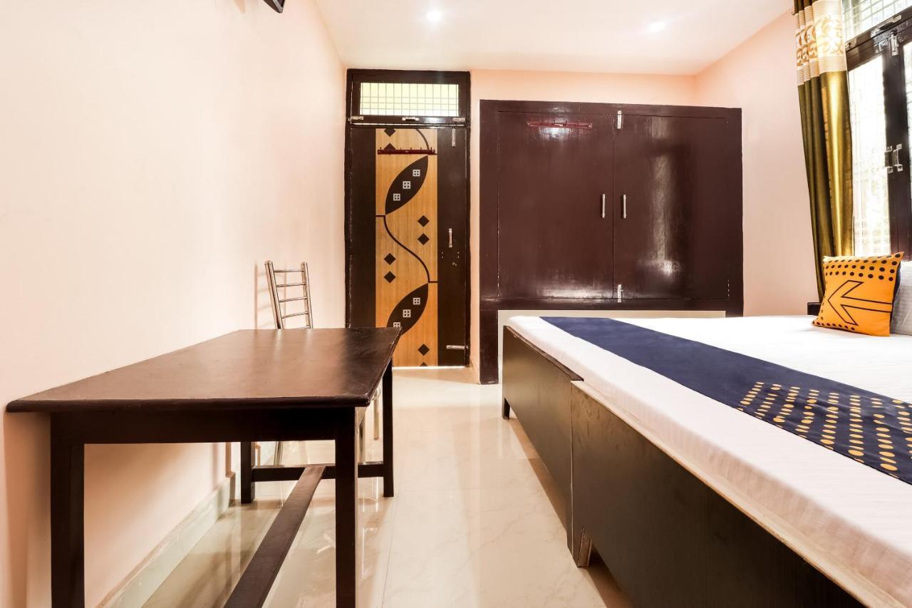 Spot On 63000 Hotel S.S. Plaza Banthra Sikandarpur Buitenkant foto