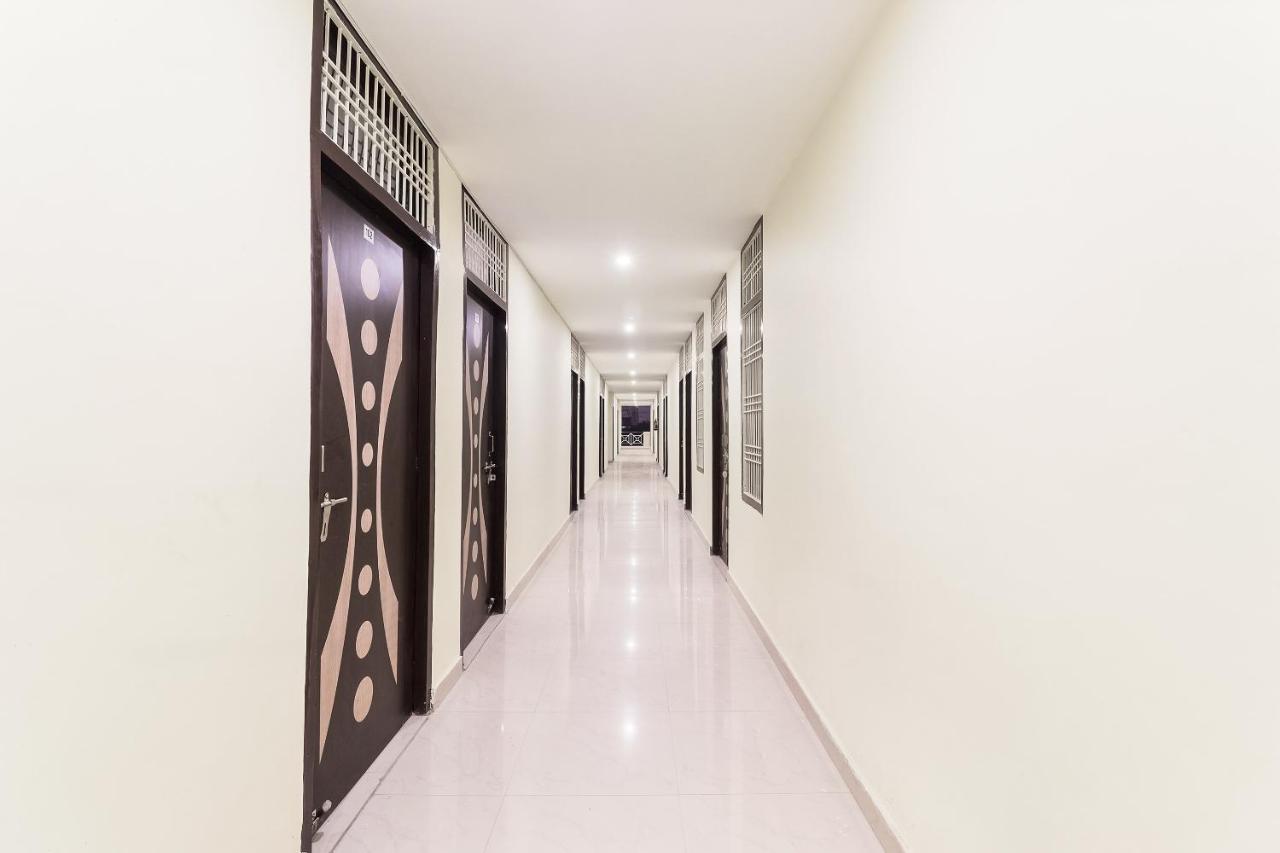 Spot On 63000 Hotel S.S. Plaza Banthra Sikandarpur Buitenkant foto