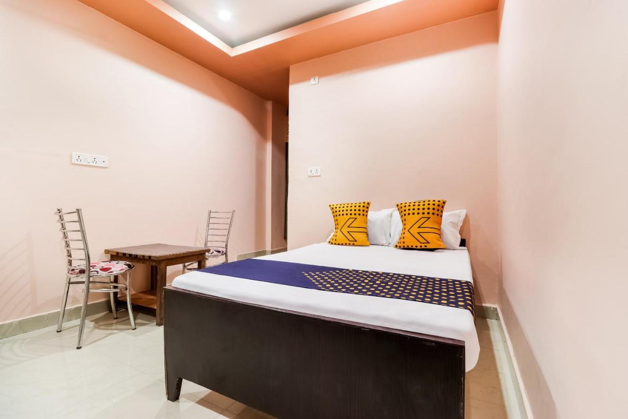 Spot On 63000 Hotel S.S. Plaza Banthra Sikandarpur Buitenkant foto