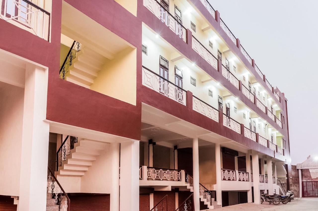 Spot On 63000 Hotel S.S. Plaza Banthra Sikandarpur Buitenkant foto