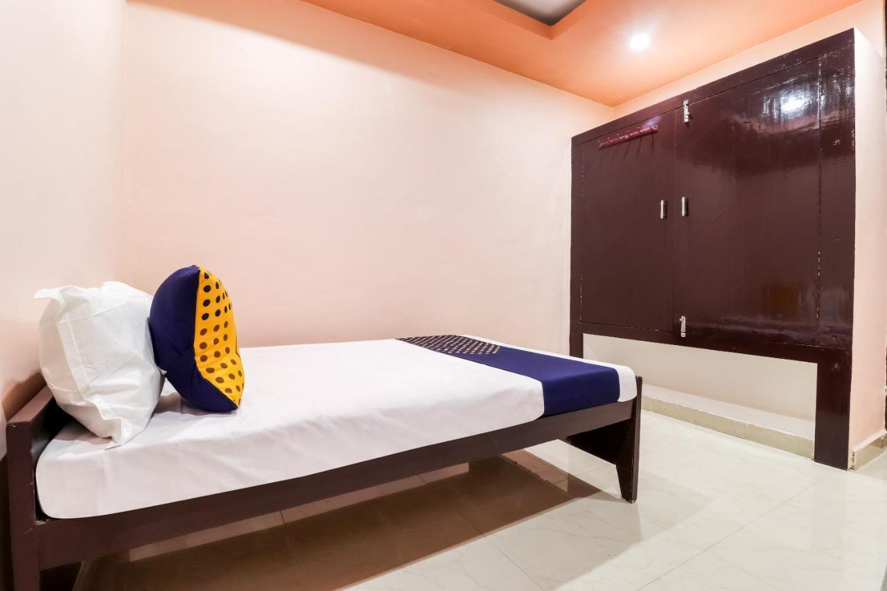 Spot On 63000 Hotel S.S. Plaza Banthra Sikandarpur Buitenkant foto