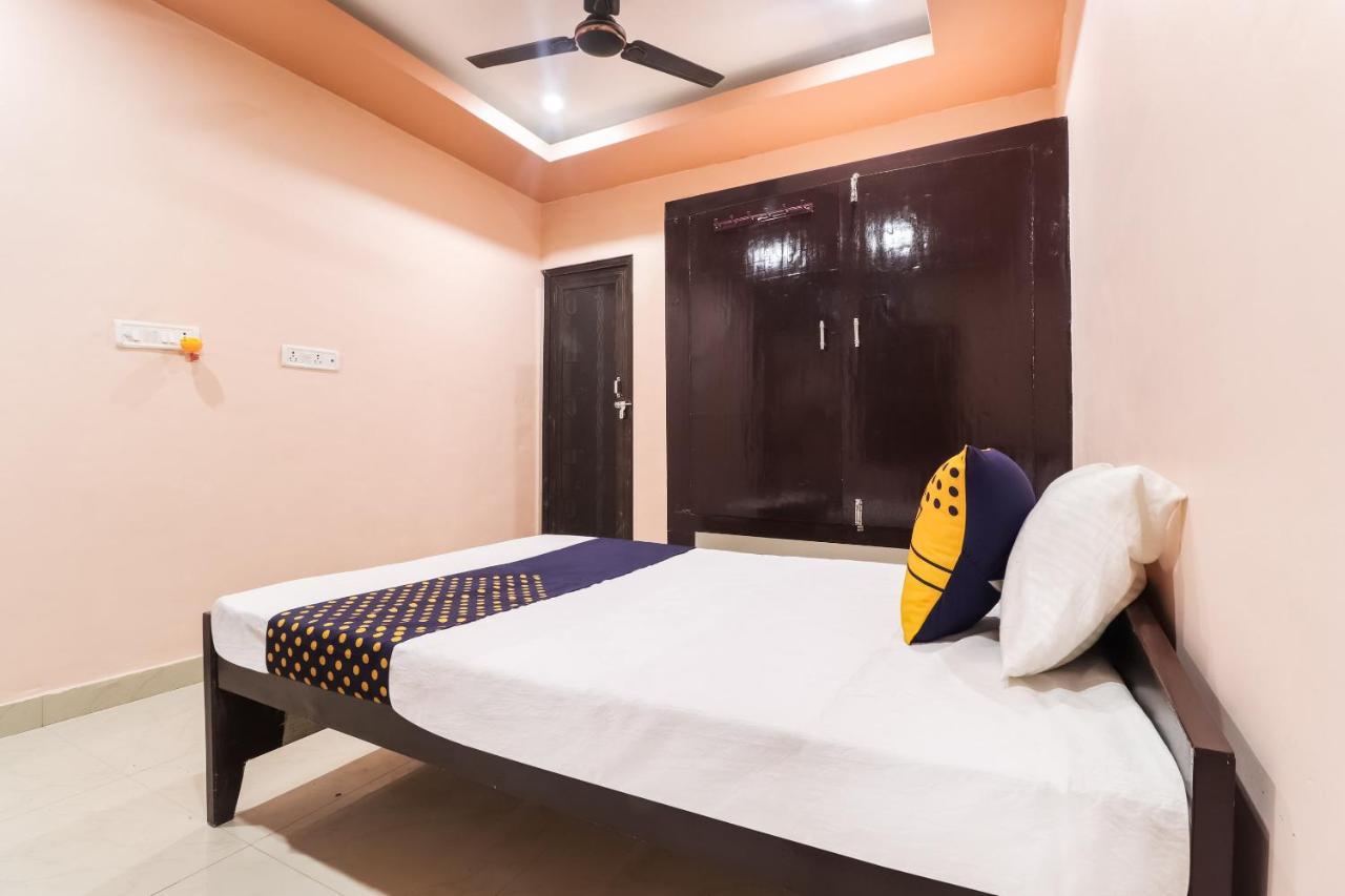 Spot On 63000 Hotel S.S. Plaza Banthra Sikandarpur Buitenkant foto