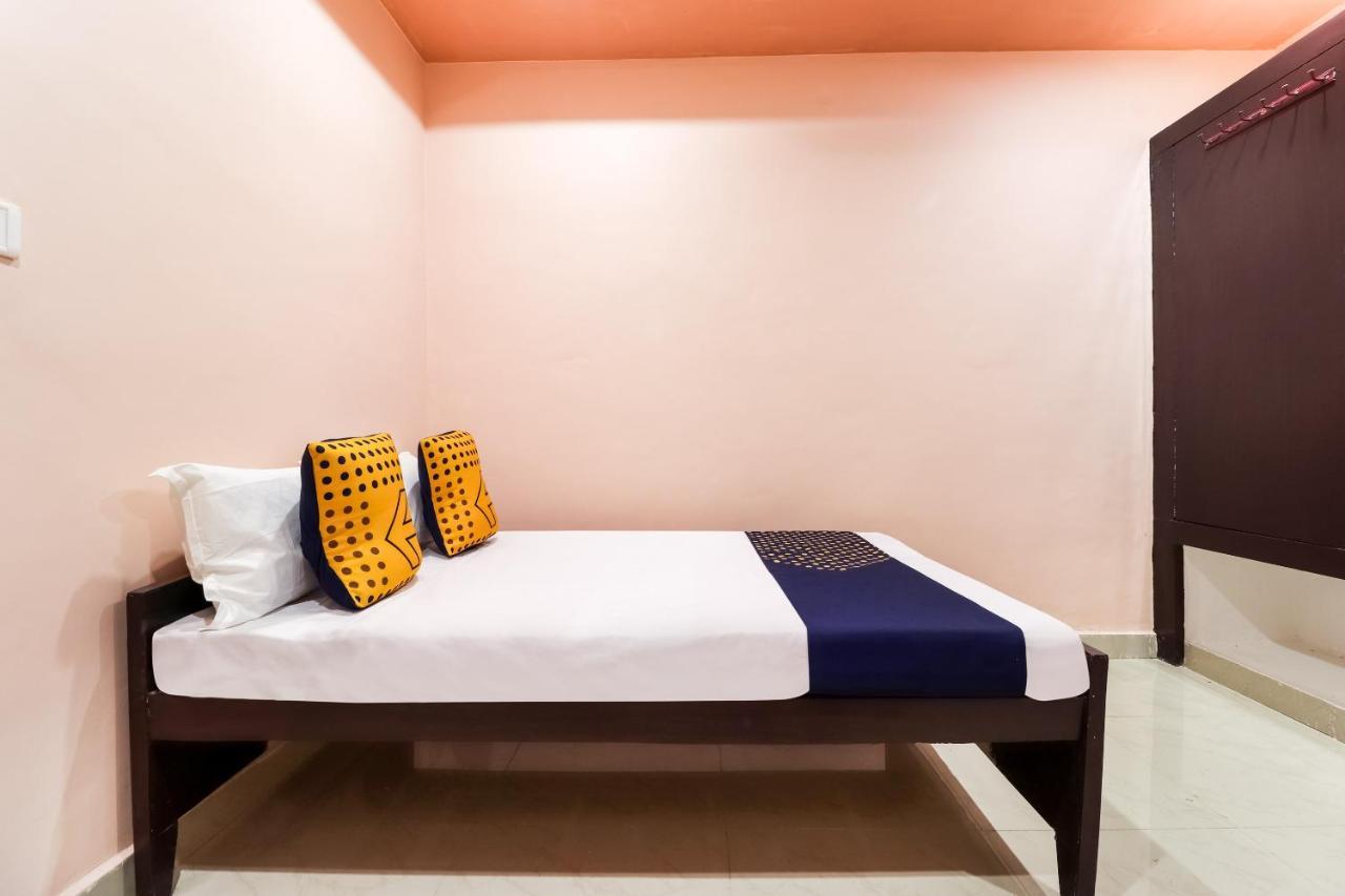 Spot On 63000 Hotel S.S. Plaza Banthra Sikandarpur Buitenkant foto